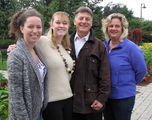 2014 United Way co-chairs, from left, undergraduate students Meghan Doherty and Remy Marlatt, Prof. Rich Moccia, and staff member Kim Best. 